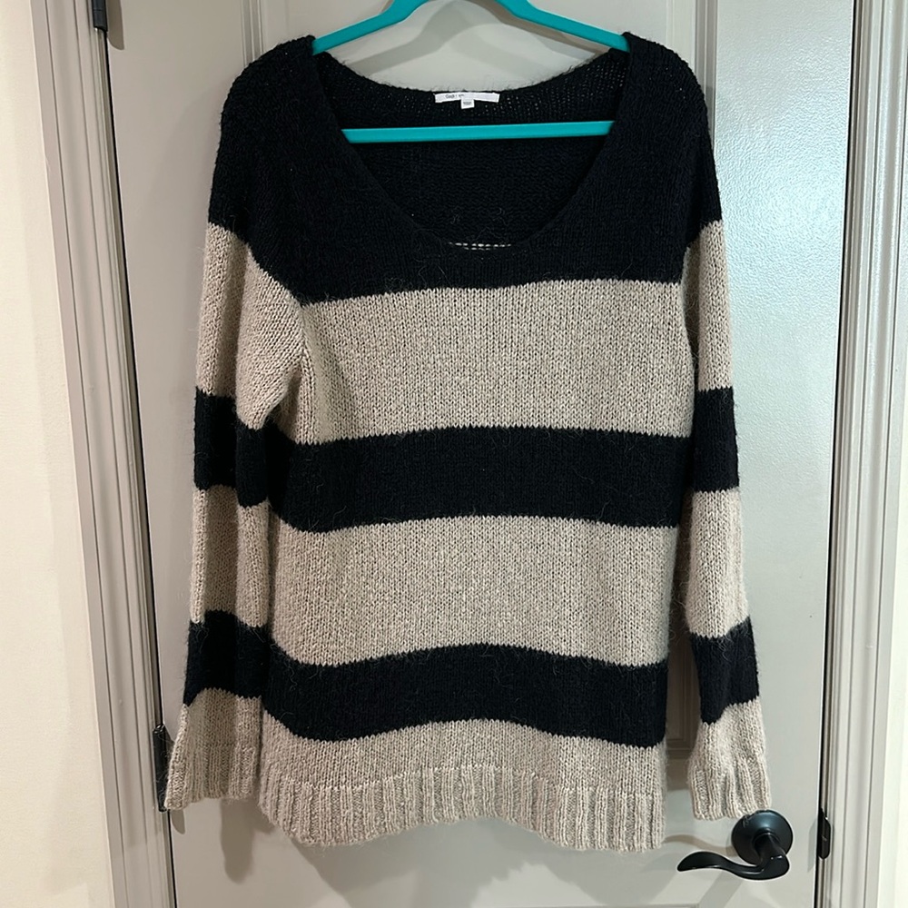 Striped GAP sweater in size XXL